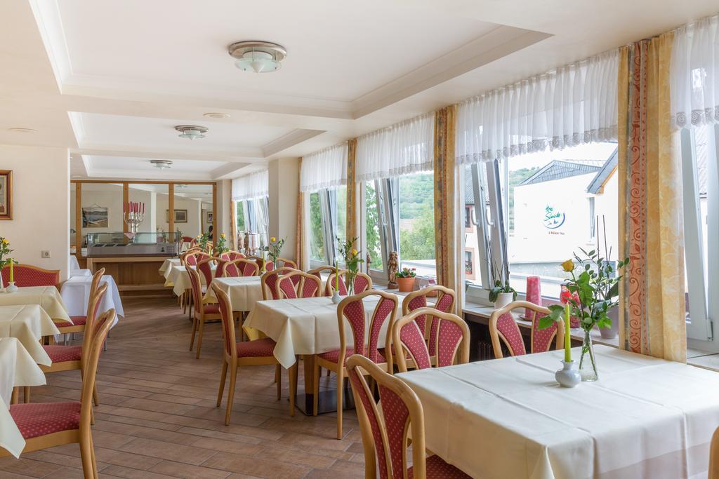 Eifel Hotel Schneider Am Maar Gmbh Шалькенмерен Экстерьер фото